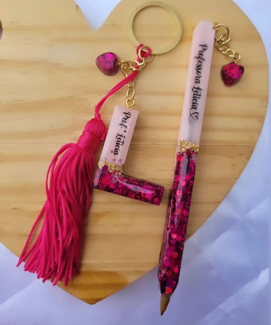 Caneta personalizada com acabamento em resina